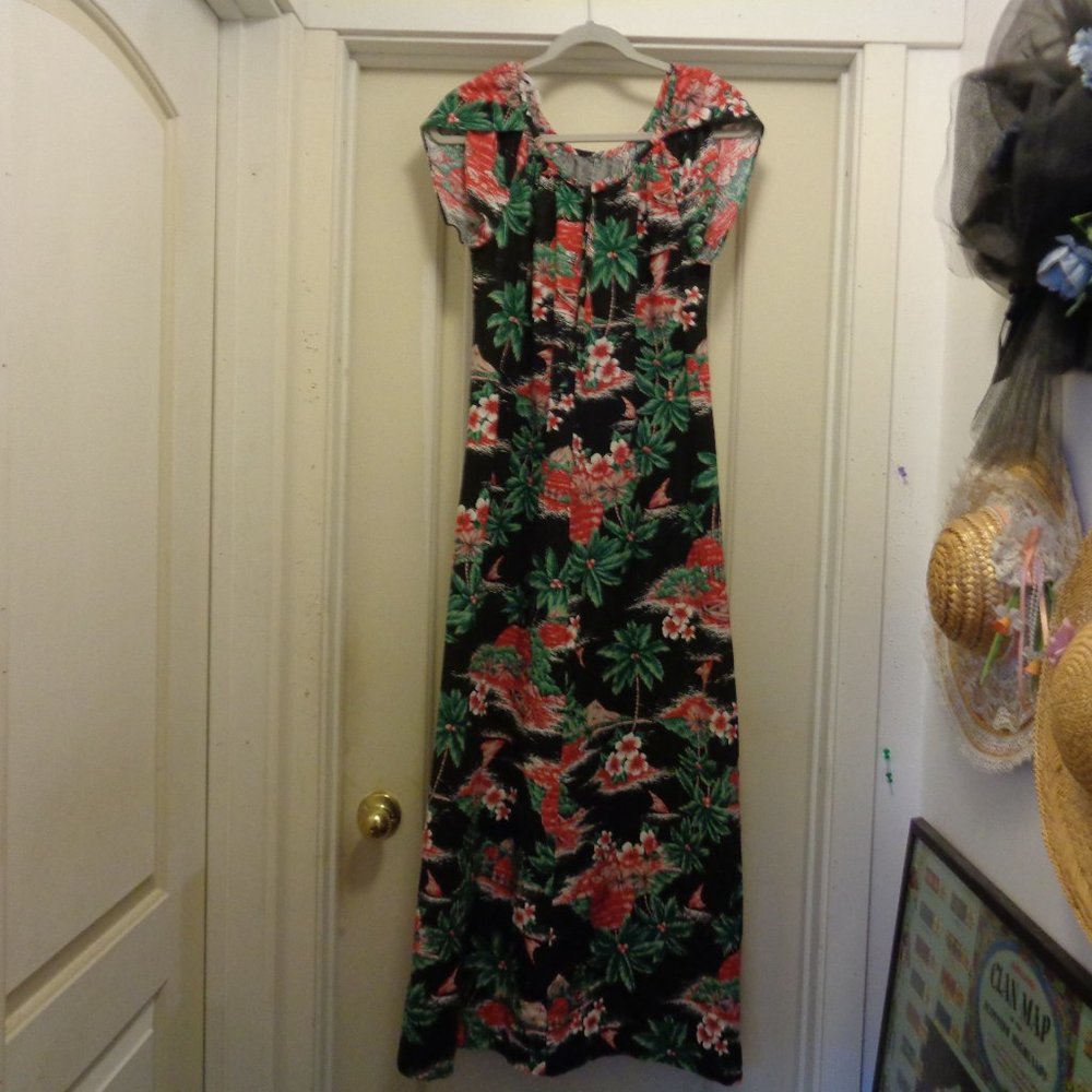 VTG HILO HATTIE TAHITI FLORALS COTTON MUMU M - Picture 2 of 7